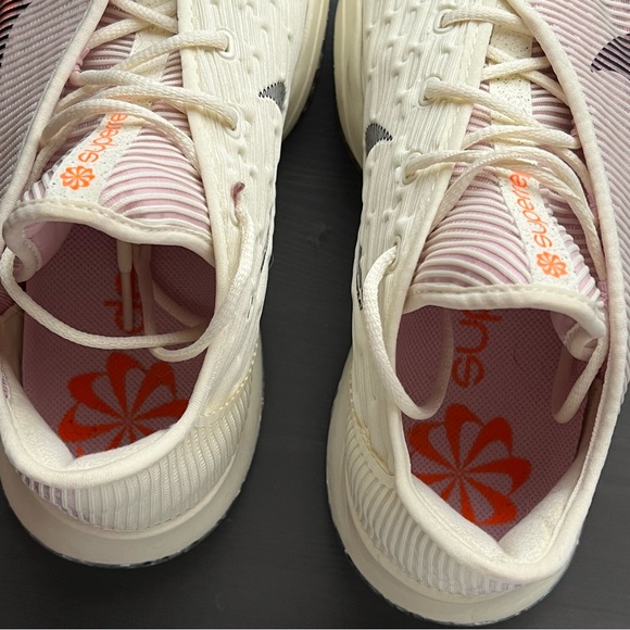 Like new Nike AirZoom SuperRep - Picture 4 of 8